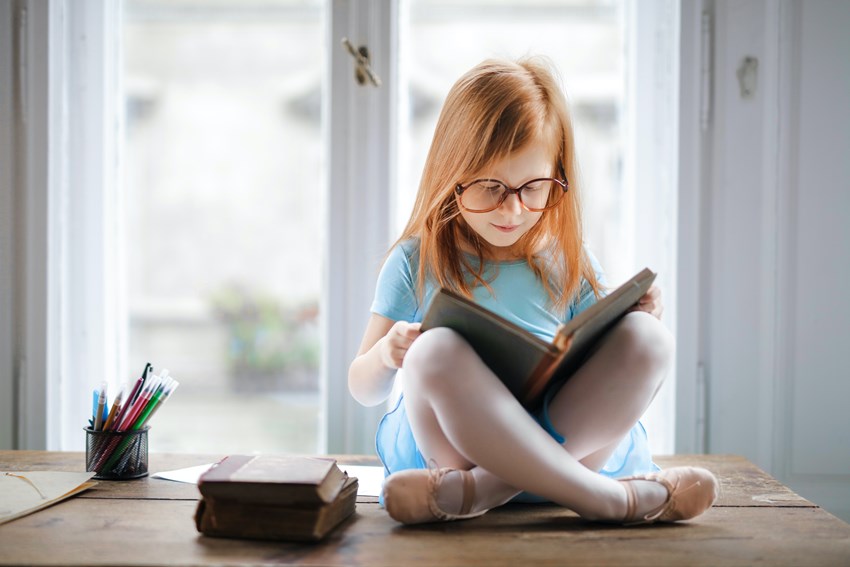 QI e o nível socioeconómico podem interferir na fluência de leitura das crianças?